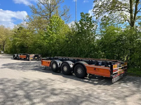 GS Meppel - LZV-COMBINATIE / 2 STUKS CONTAINER CHASSIS - BANDEN 70%