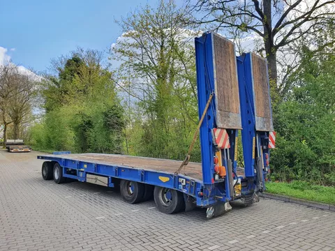 Broshuis MACHINE - DIEPLADER - 2+2 - DUBBELE OPRIJBANEN Broshuis MACHINE - DIEPLADER - 2+2 - DUBBELE OPRIJBANEN